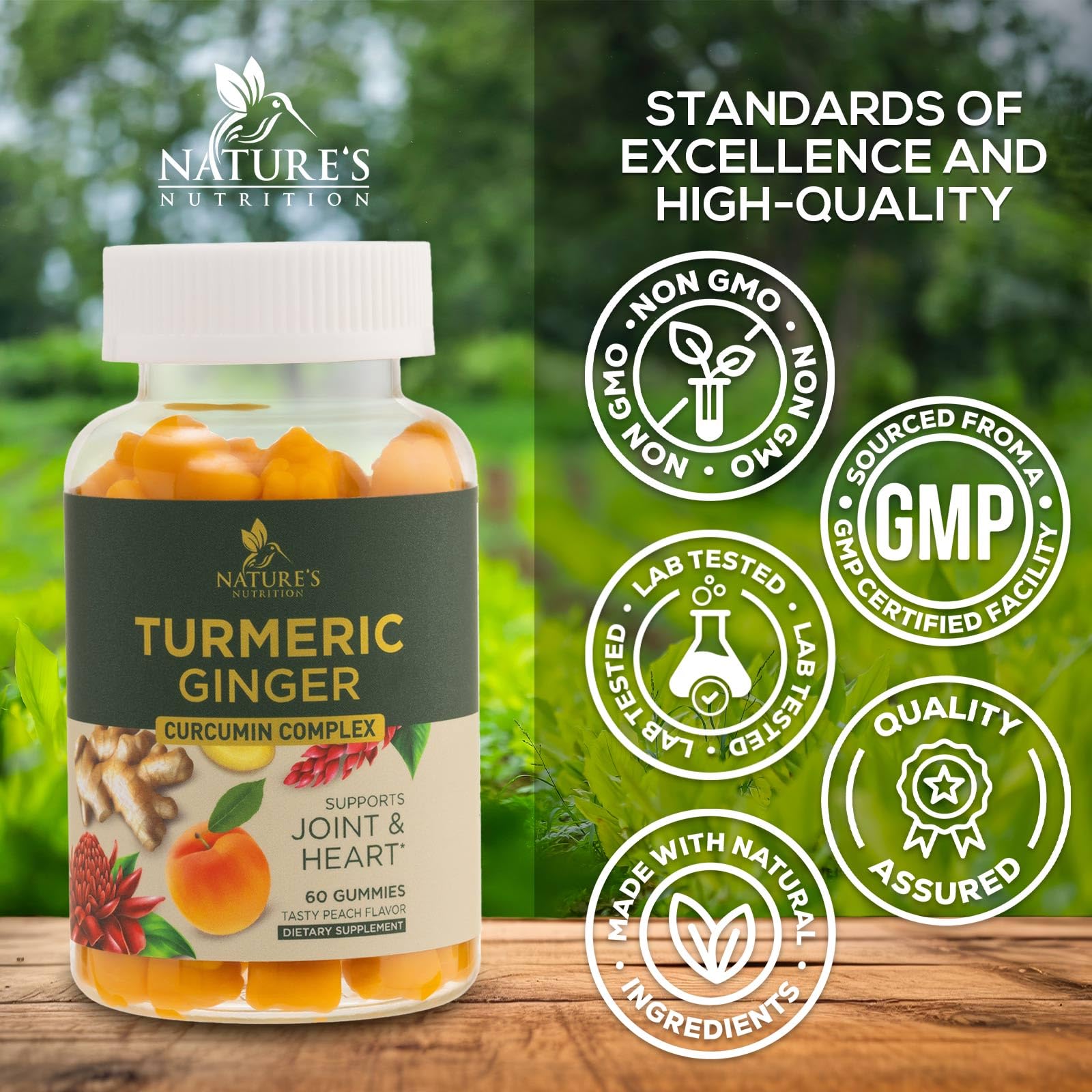 Nature's Nutrition gomita en mano para comparar tamaño y dosificación práctica diaria