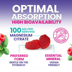 Nature's Nutrition gomitas en mano para mostrar tamaño y dosis