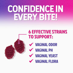 Nature's Nutrition mujer masticando gomita para toma diaria cómoda