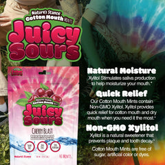 Nature's Stance pastillas en mano listos para disolverse y calmar la sequedad