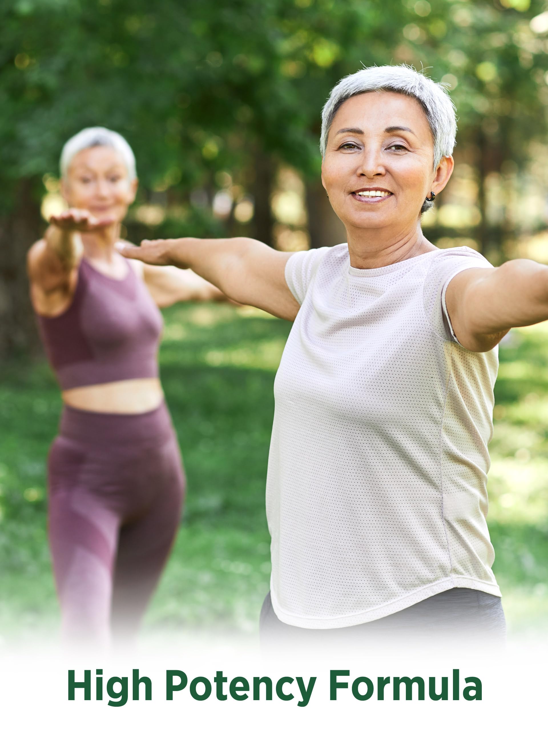 Nature's Truth cápsula en mano para comparar tamaño y facilitar su ingestión