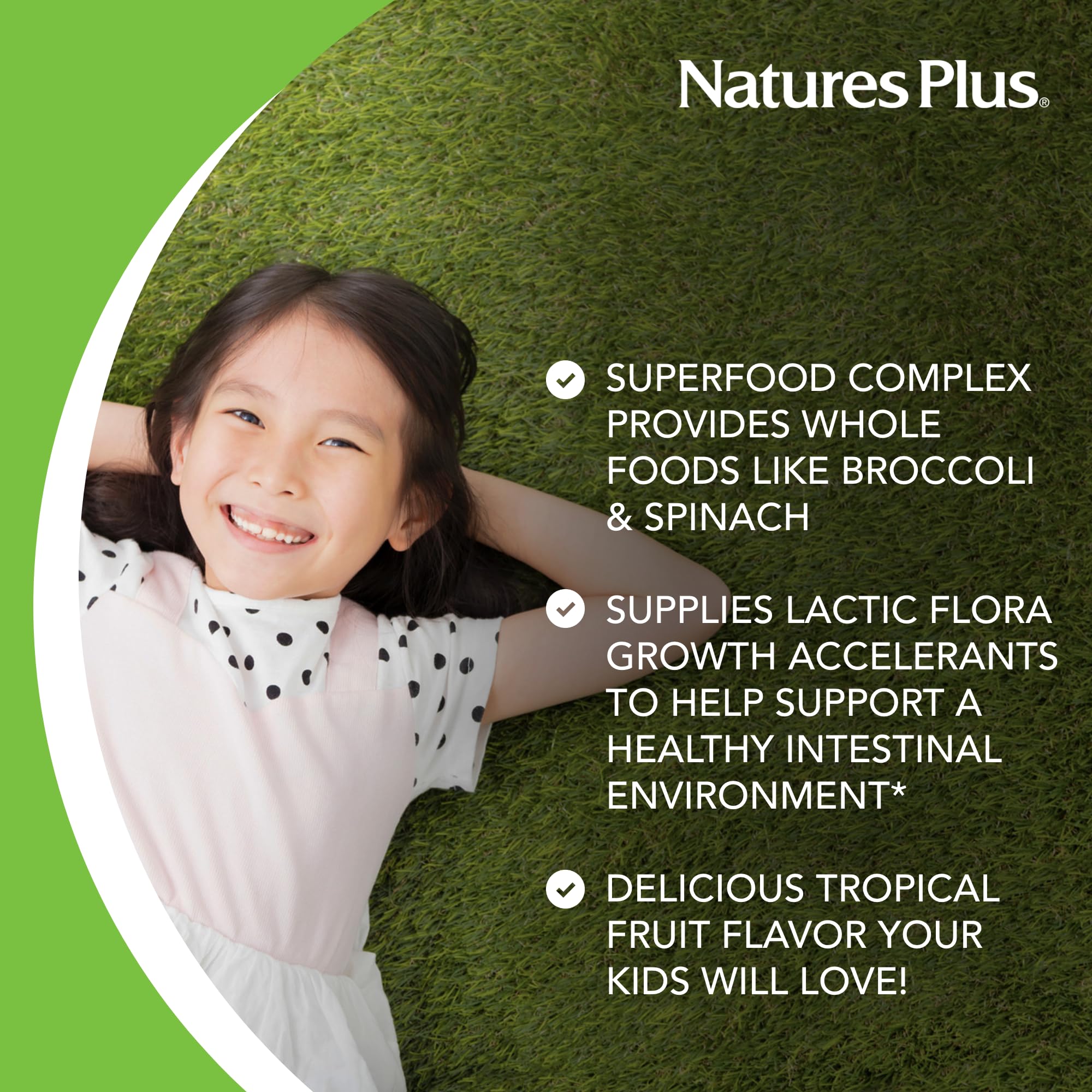 NaturesPlus tabletas en la mano para mostrar tamaño y porción visual