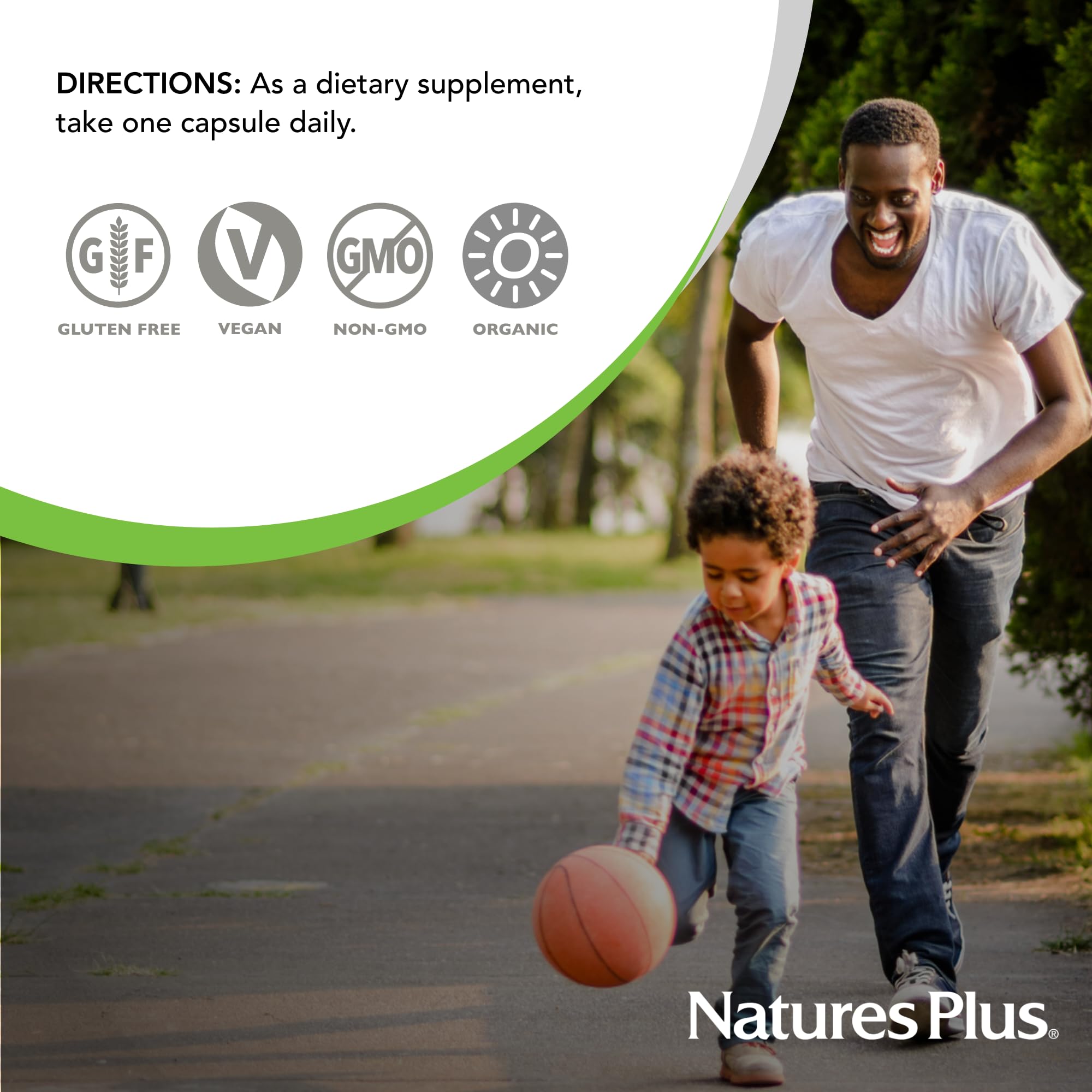 Frasco de NaturesPlus Vitamin K2 en cocina natural sugiriendo estilo de vida saludable