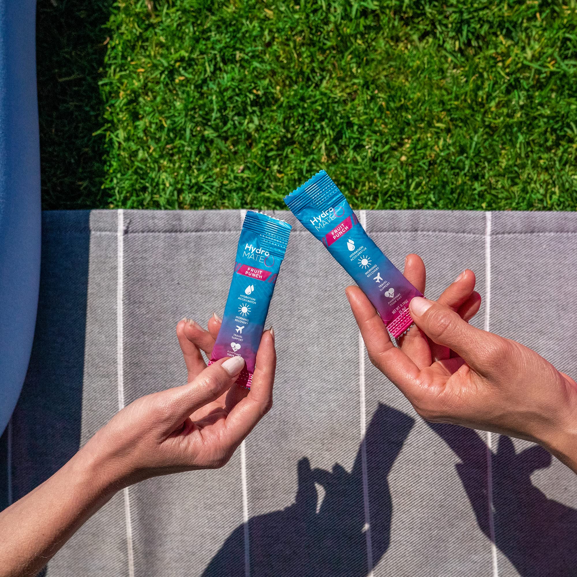 NatureWorks HydroMATE sobre abierto con polvo, práctico para llevar y disolver