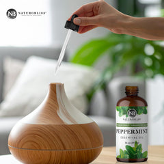 NaturoBliss aplicación diluida en masaje demostrando uso seguro