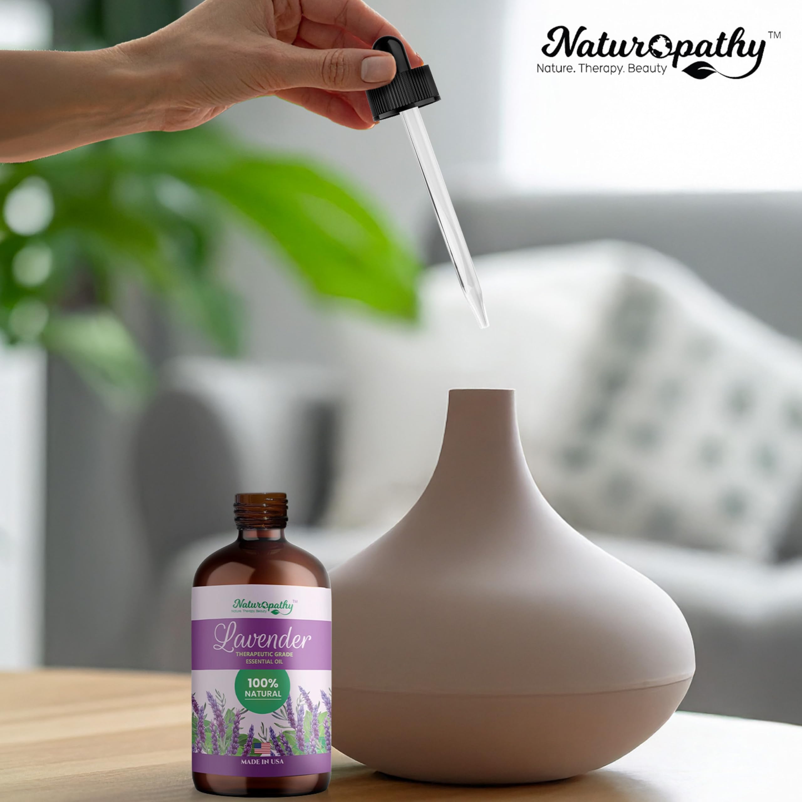 NATUROPATHY NATURE aceite en difusor ilustrando uso en espacios interiores