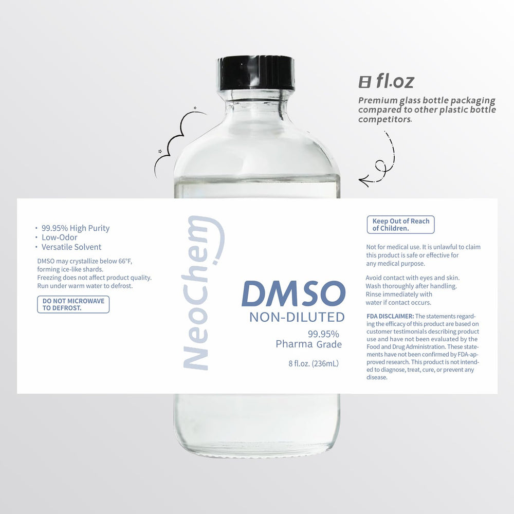NeoChem DMSO en uso en laboratorio sobre mesa con viales demostrando aplicación técnica