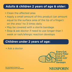 Neosporin dentro de botiquín de viaje ideal para emergencias rápidas