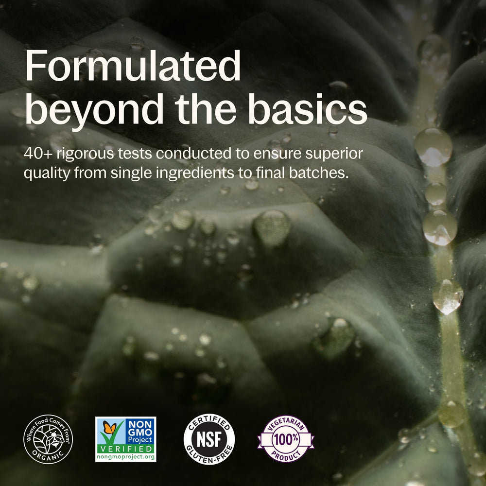 New Chapter frasco sobre fondo natural transmitiendo origen vegetal