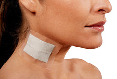 Nexcare tres rollos dispuestos mostrando cantidad ideal para múltiples curaciones