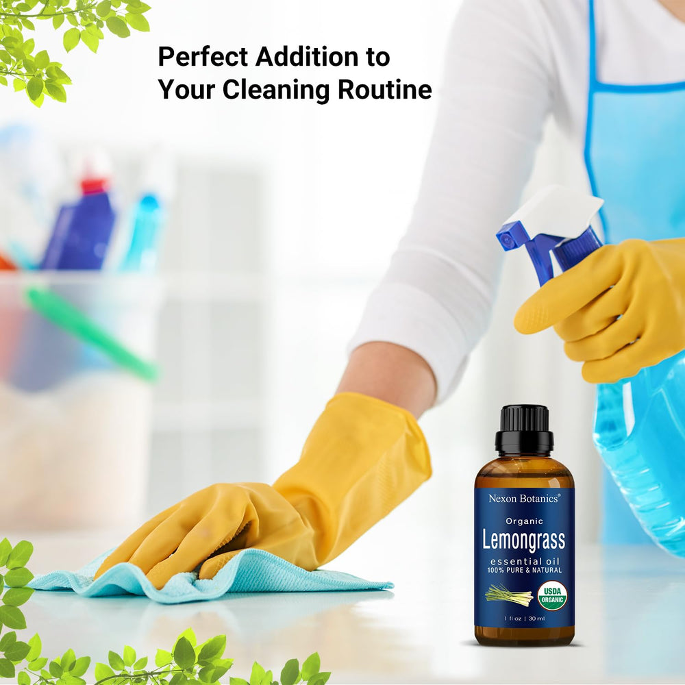 Nexon Botanics gota de aceite en mano destacando su textura pura