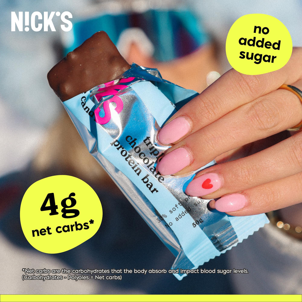 N!CK'S barra en mano ilustra tamaño práctico y control de porciones