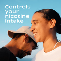 Nicorette chicle en mano ilustra portabilidad y uso fuera de casa