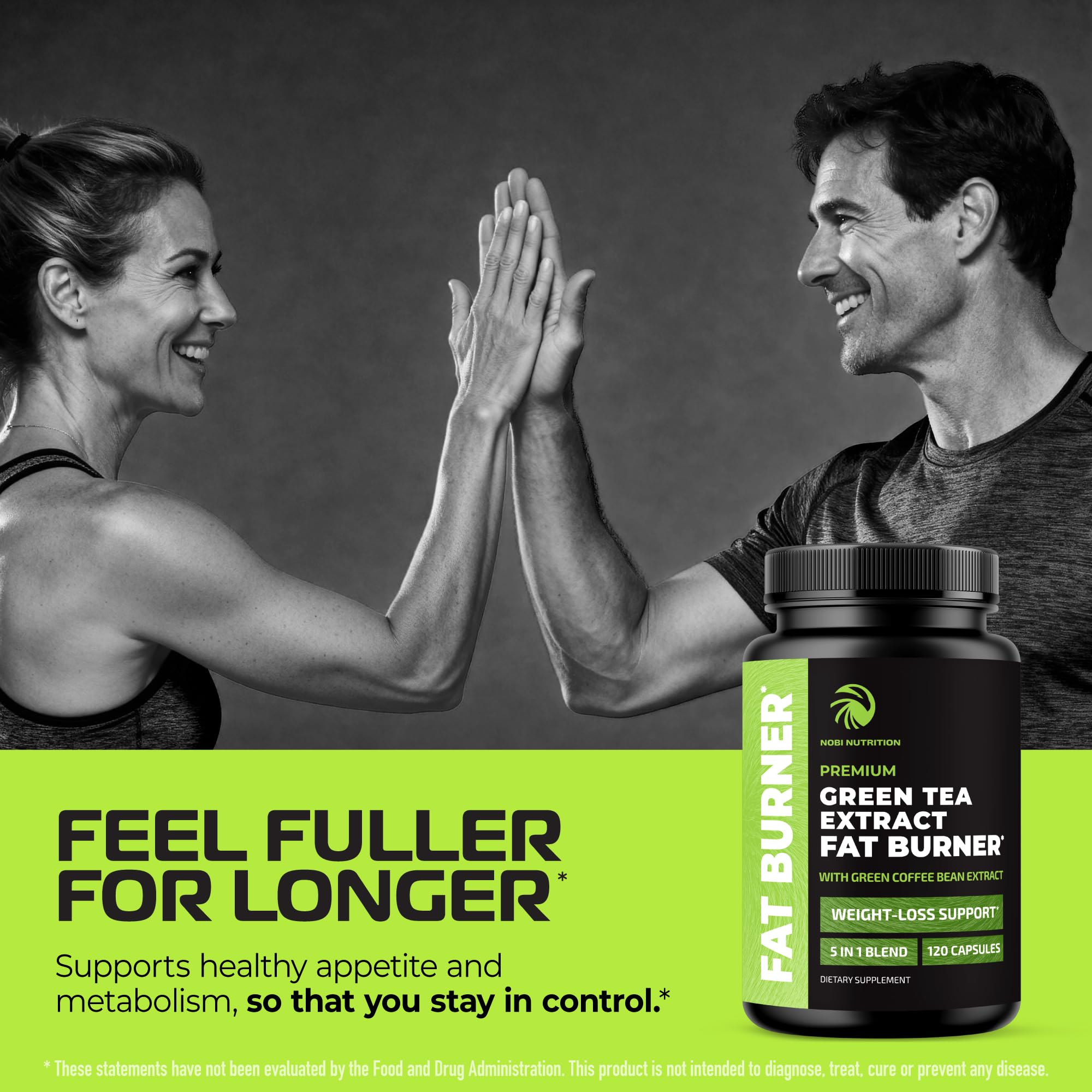 Nobi Nutrition cápsula en mano para comparar tamaño y dosificación
