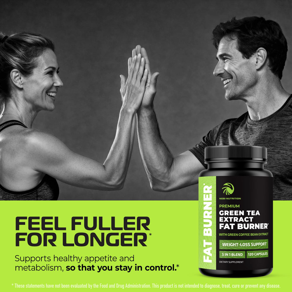 Nobi Nutrition cápsula en mano para comparar tamaño y dosificación