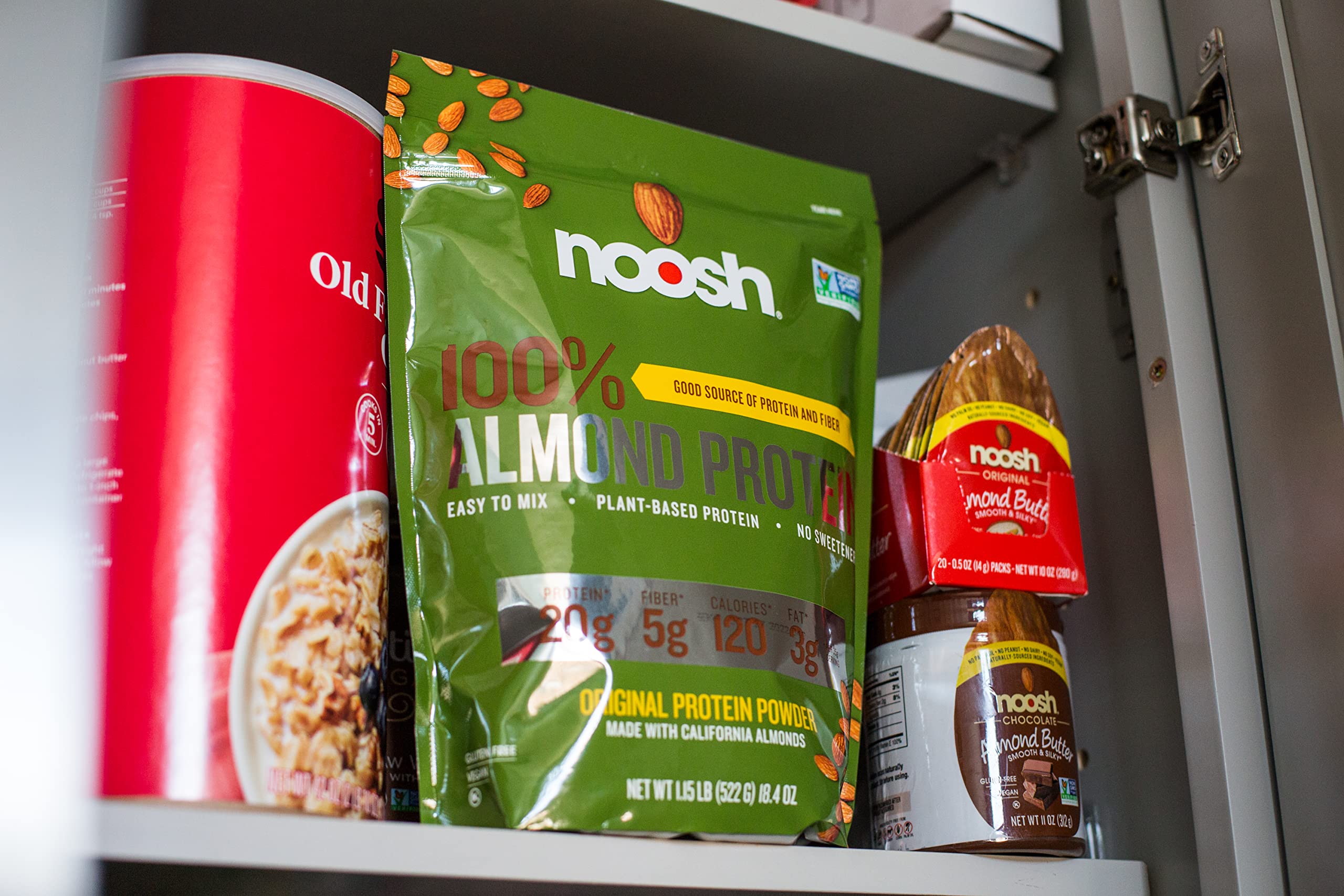 Uso culinario de NOOSH en una salsa cremosa para aumentar proteína sin alterar sabor
