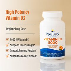 Nordic Naturals capsula en mano mostrando tamaño compacto y conveniencia