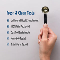 Nordic Naturals en uso con cucharita para dosificar fácilmente