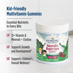 Nordic Naturals gomita en mano para mostrar tamaño y facilidad