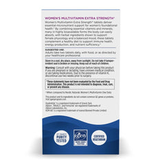 Nordic Naturals persona tomando tableta para rutina diaria saludable
