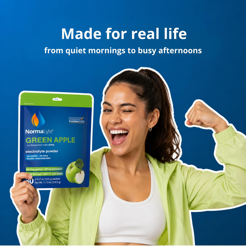 NormaLyte sobre junto a una regla, comparando tamaño y portabilidad