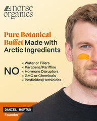 Norse Organics uso en rostro en entorno cotidiano, apariencia más uniforme
