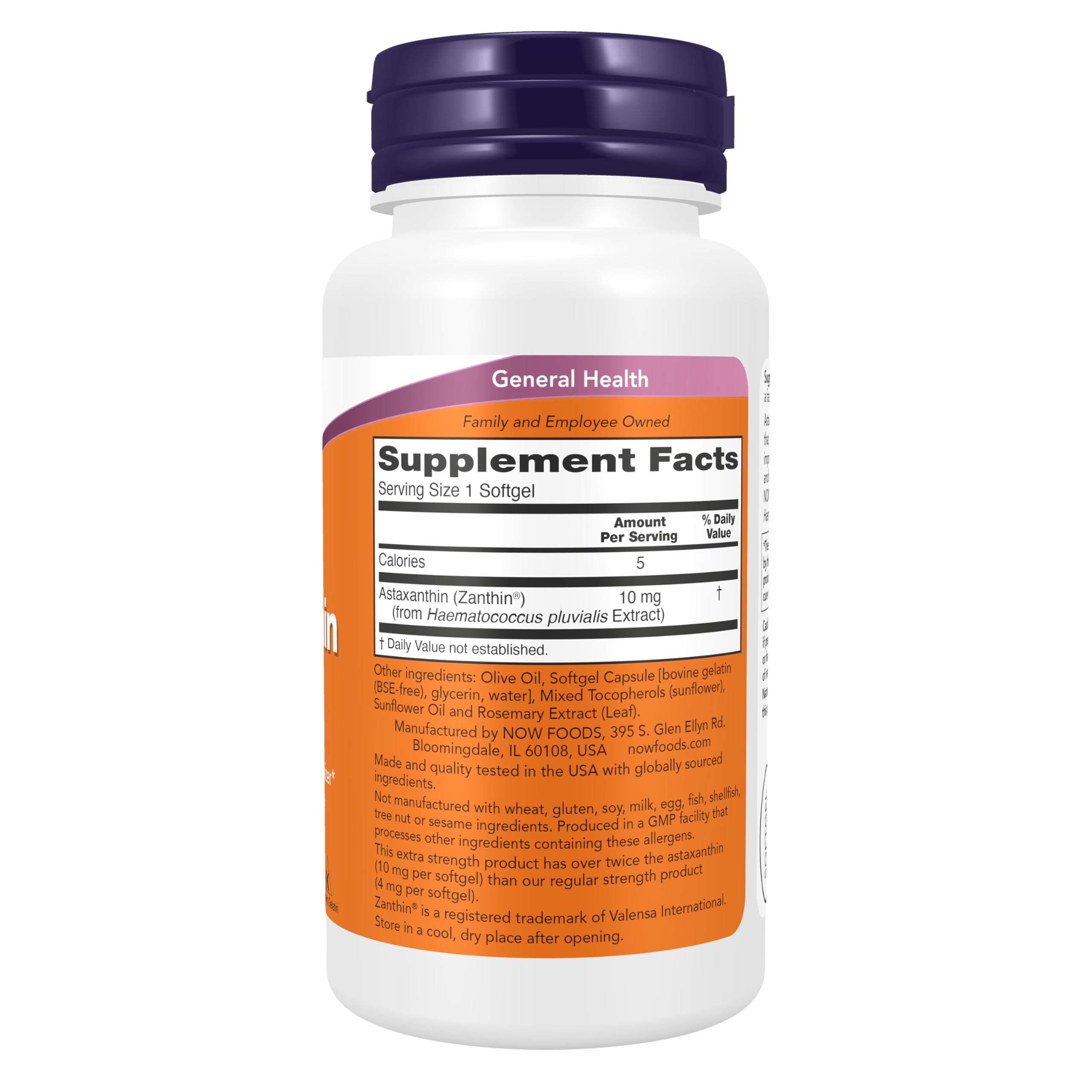 NOW Foods softgel en mano para apreciar tamaño y facilitar la dosificación diaria