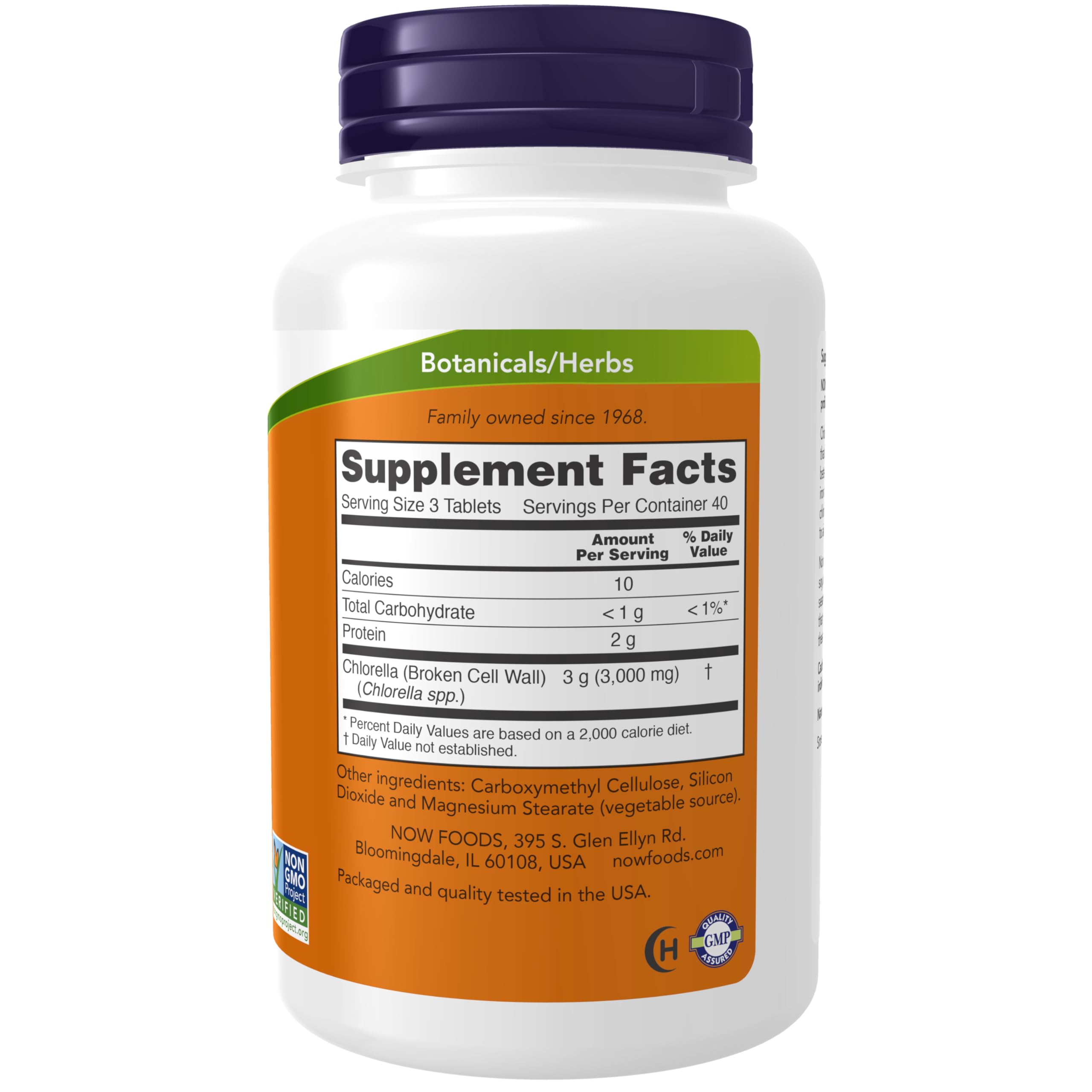 NOW Foods tabletas de chlorella en primer plano mostrando textura y facilidad de ingestión