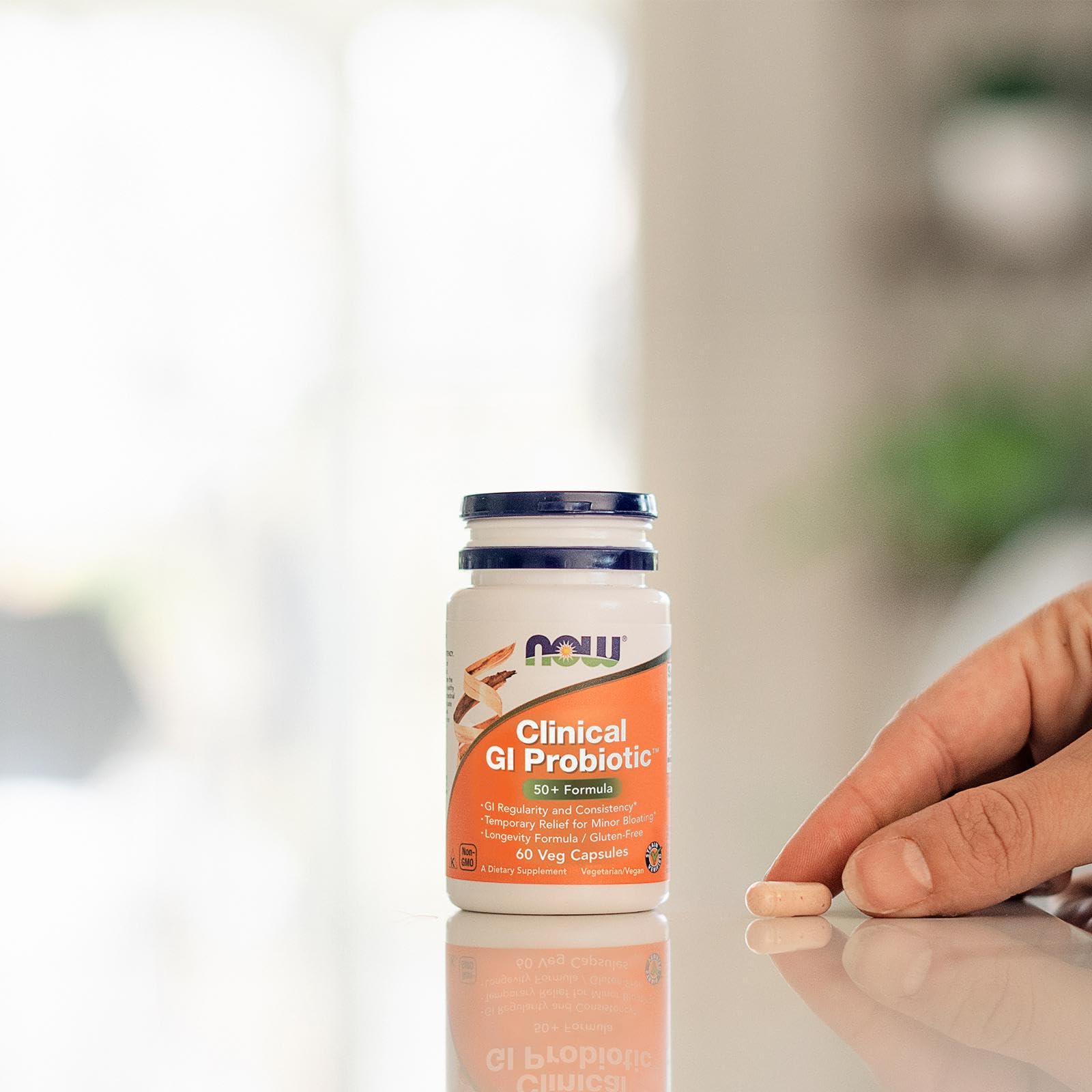 NOW Foods producto en uso junto a desayuno saludable, integración en rutina diaria