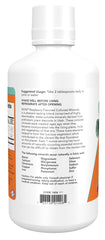 NOW Foods vertiendo en vaso para demostrar uso sencillo y sabor agradable frambuesa