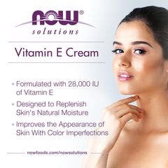 NOW Foods crema aplicada en la mano para demostrar hidratación inmediata