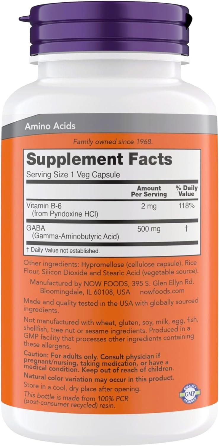NOW Foods primer plano de cápsula vegetal resaltando calidad y textura lisa