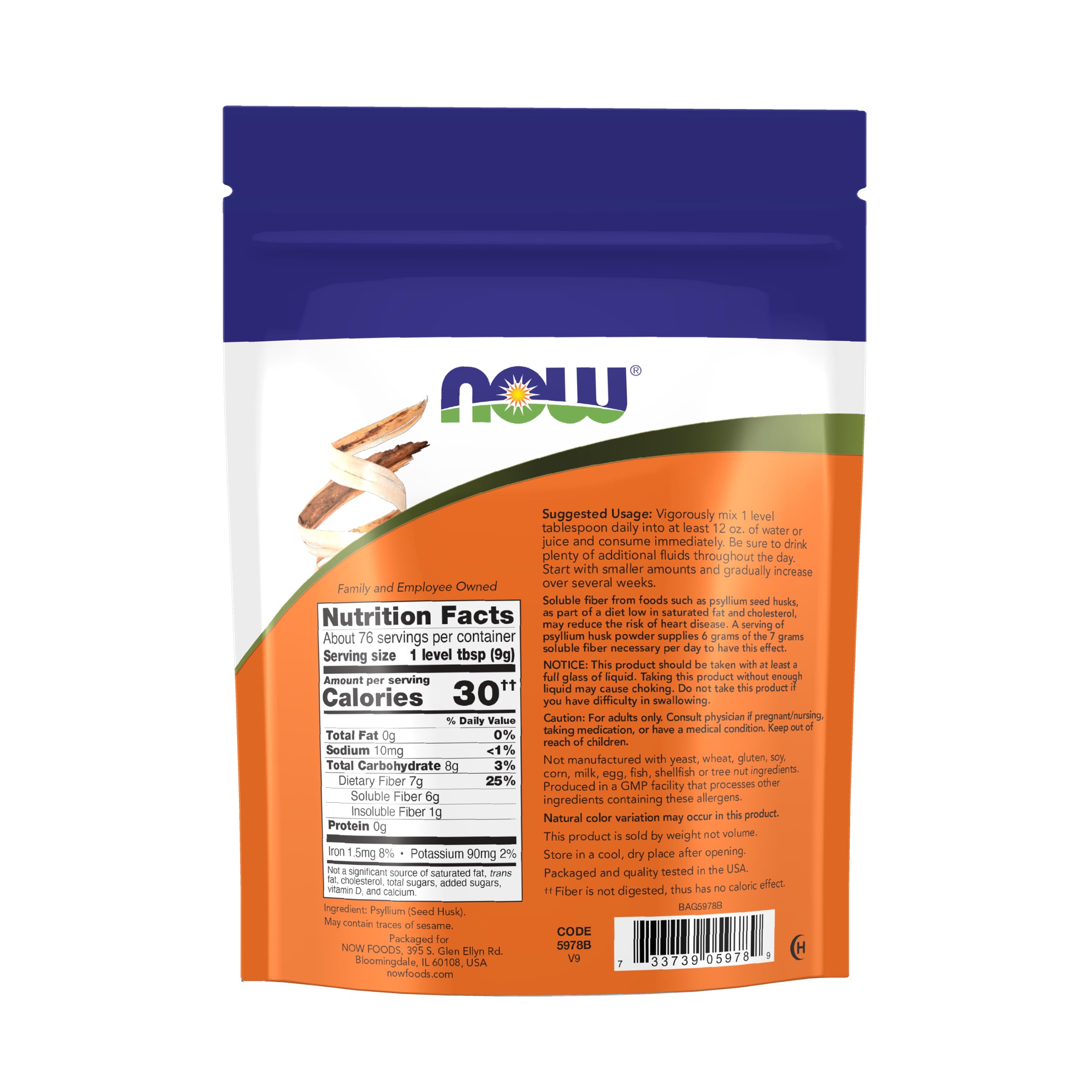 Now Foods primer plano del polvo de psyllium mostrando textura fina y mezcla fácil