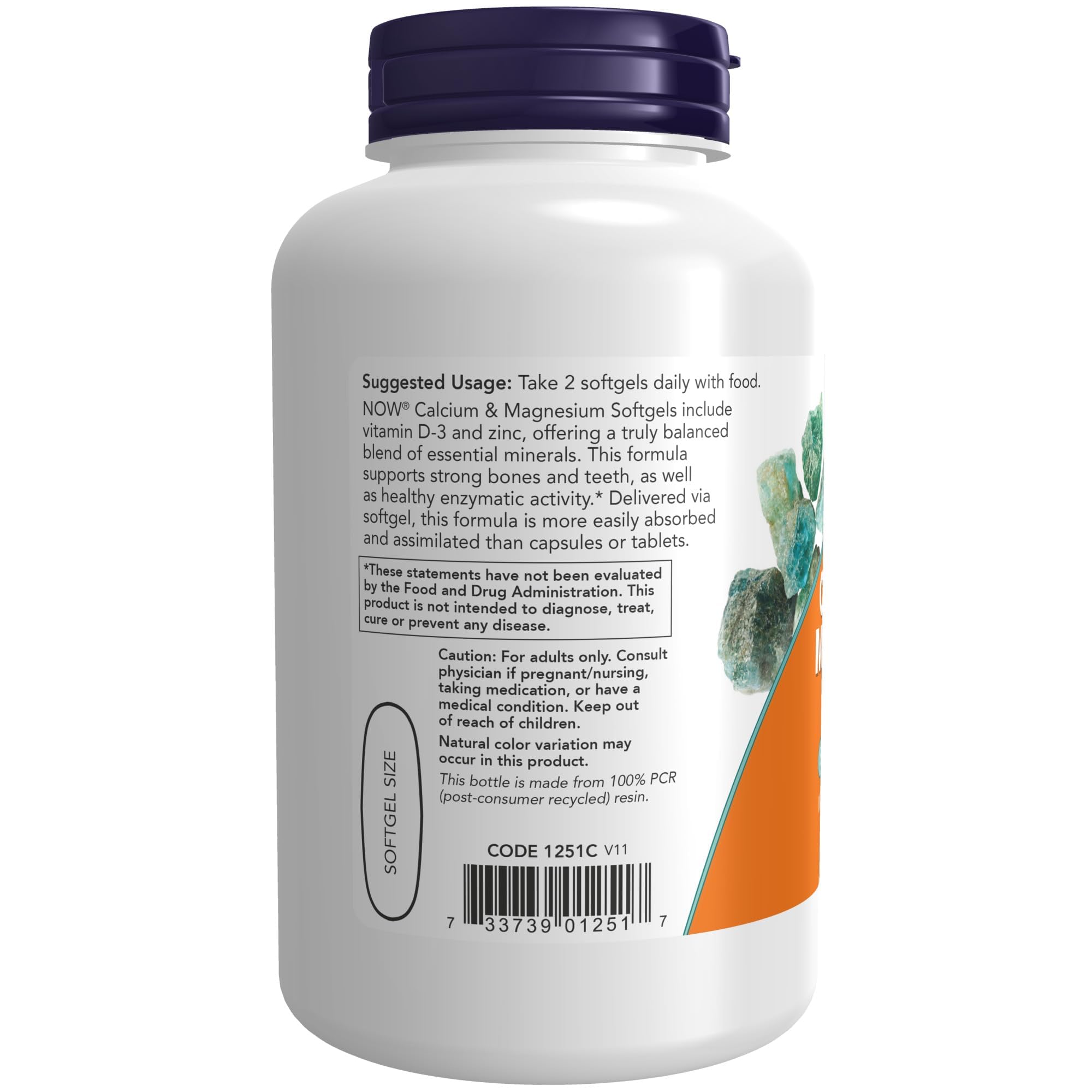 NOW Foods softgel en mano para comparar tamaño y facilitar la ingesta