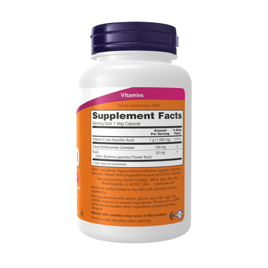 NOW Foods cápsula vegetal abierta mostrando textura y fácil de tragar para uso diario