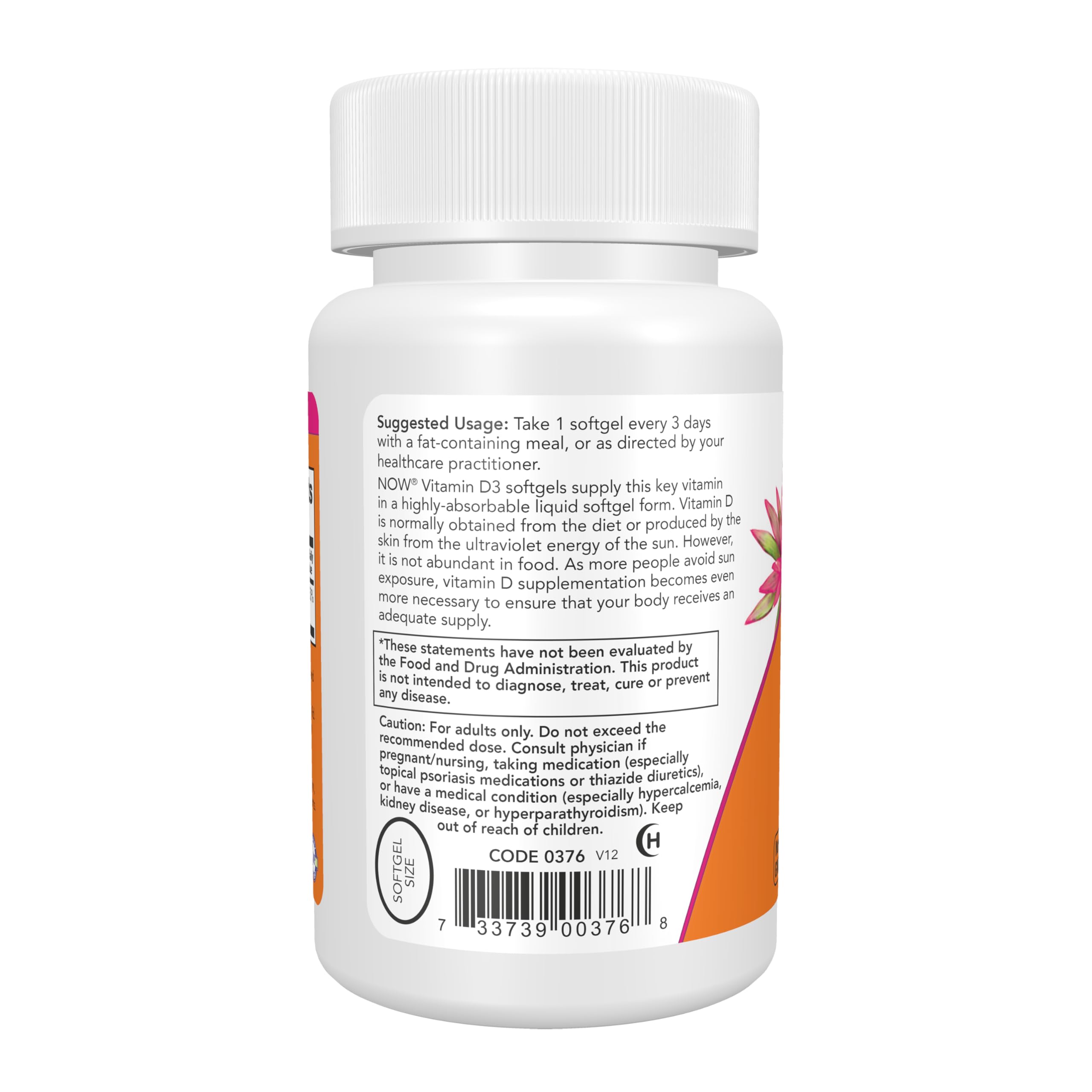 NOW Foods frasco en mano para comparar tamaño y cantidad de 120 cápsulas
