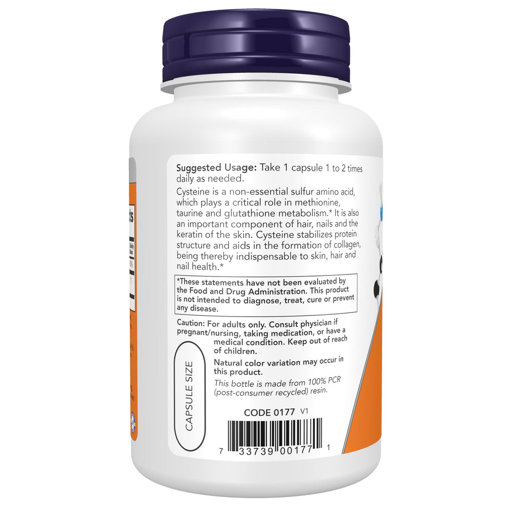 Cápsula vegetal de NOW Foods L-Cysteine en primer plano mostrando su forma y facilidad de ingestión