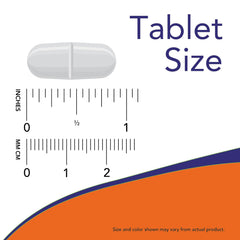 Mano sosteniendo una tableta NOW Magnesium Citrate para comparar tamaño y facilitar dosificación
