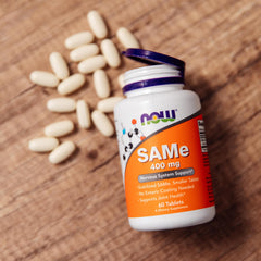 NOW Foods etiqueta con sellos GMP y sin gluten para mostrar calidad y certificaciones