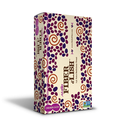 NuGo frontal del paquete mostrando canela y pasas, ideal para elegir snack