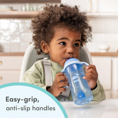 NUK comparación en mano muestra tamaño y ergonomía útil