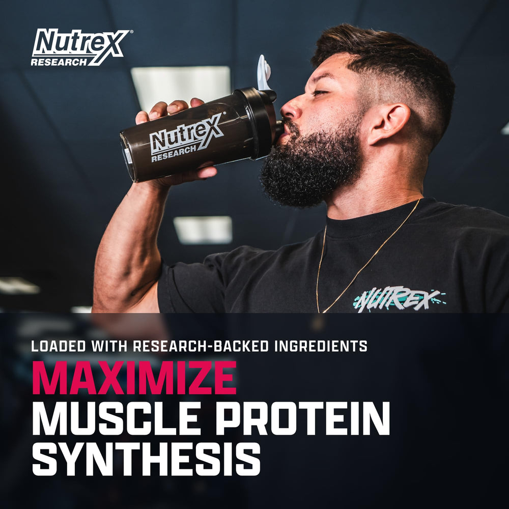 Nutrex Research vaso mezclado en uso, hidratación y energía durante ejercicio