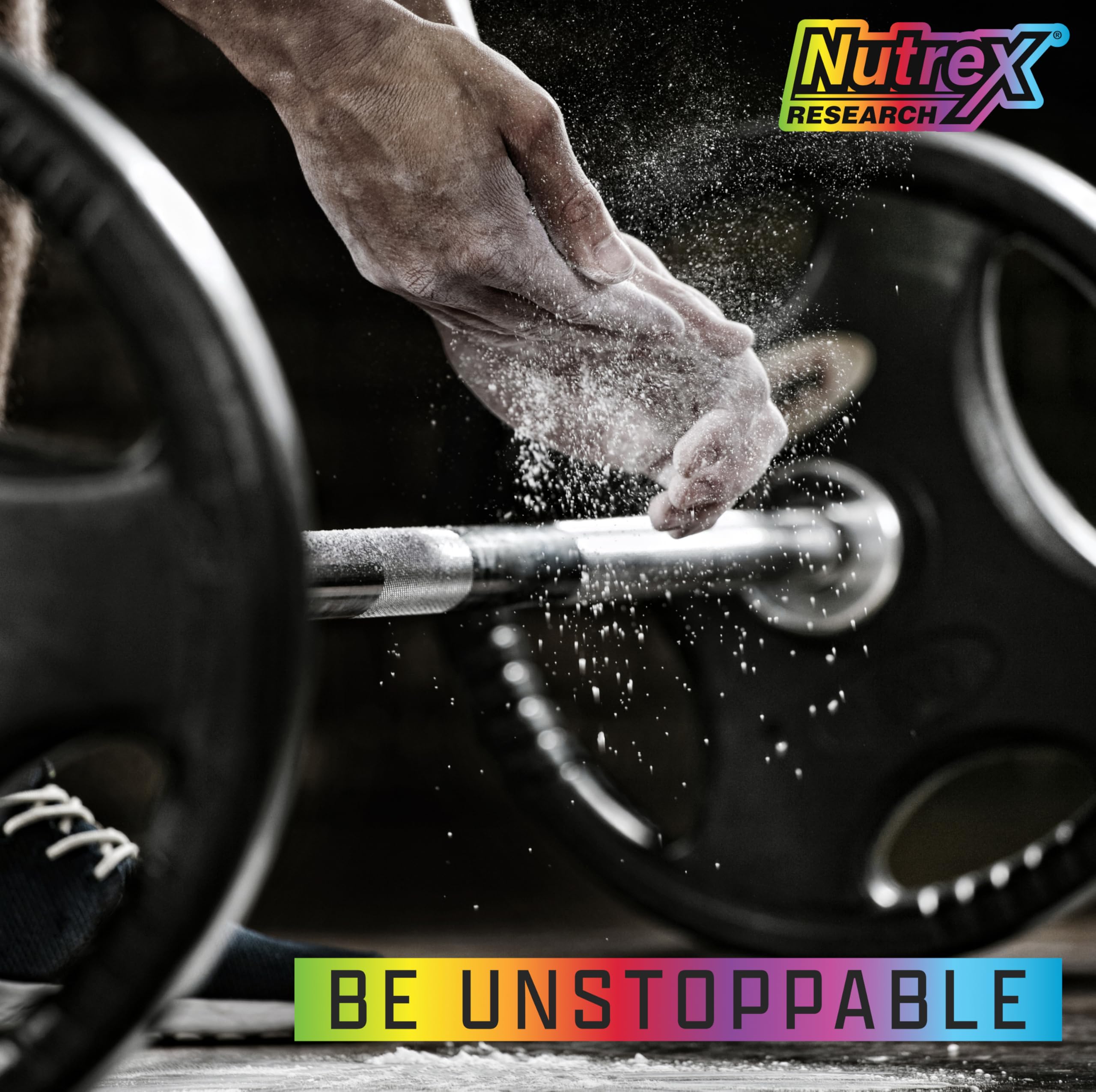 Nutrex Research botella en ambiente de gimnasio, apoya recuperación y energía