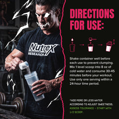 Nutrex Research Outrage cucharada y bote para mostrar tamaño de porción visualmente