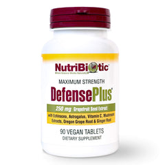 NutriBiotic DefensePlus vista frontal del envase, presentación clara y compacta