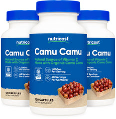 Nutricost cápsulas junto a vaso de agua representando uso diario