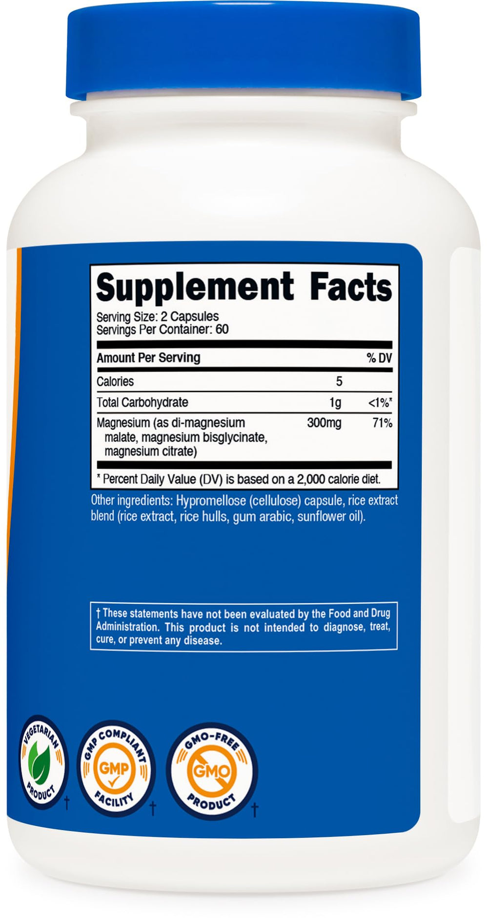Nutricost cápsulas en mano ilustrando la dosificación práctica y fácil uso