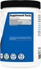 Nutricost envase de 500 g comparado con mano para referencia de tamaño