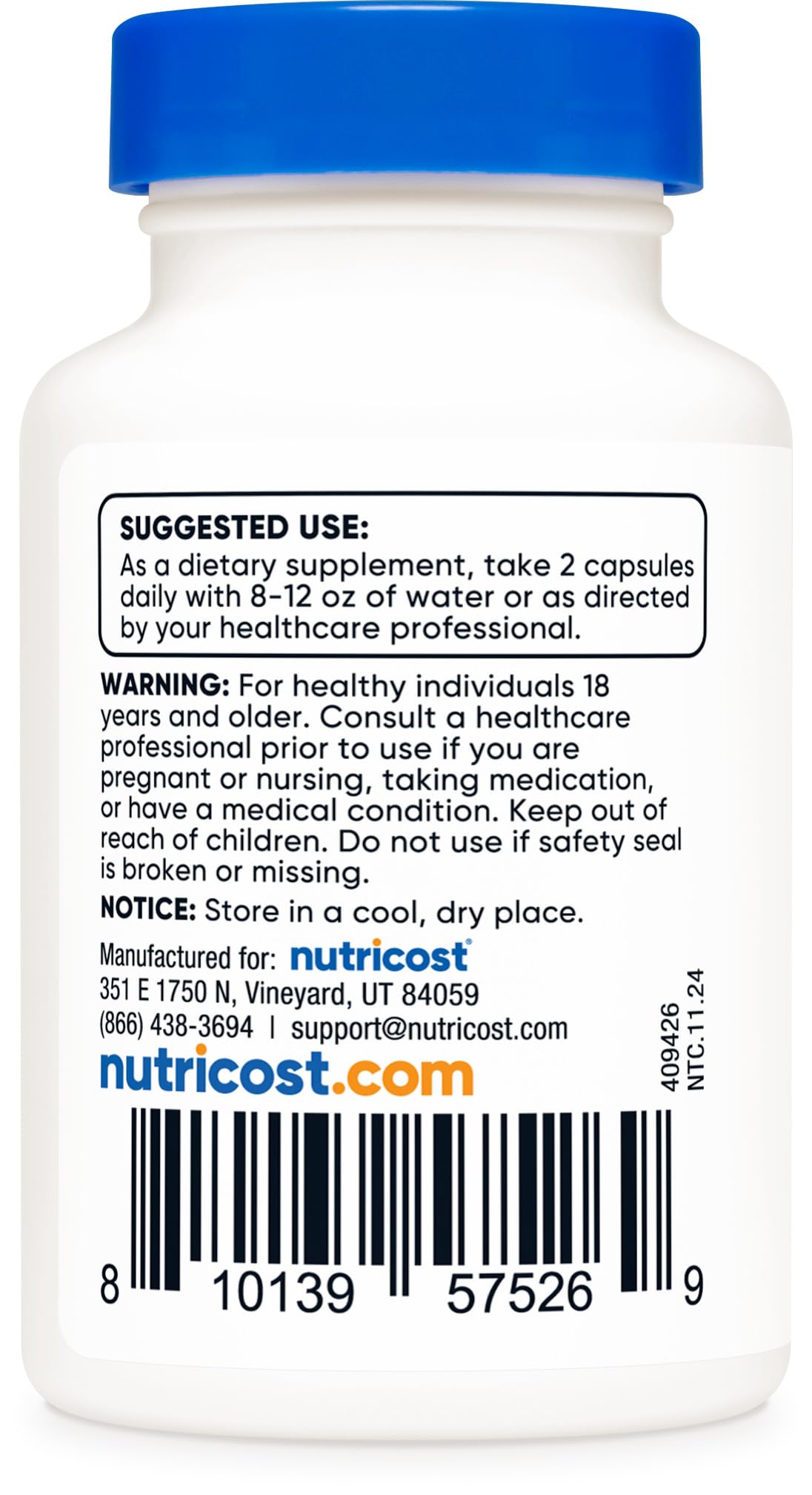Nutricost cápsulas en mano listo para consumo en rutina diaria