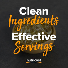 Nutricost suplemento en entorno doméstico que sugiere uso diario